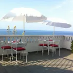 Elisa Bed & Breakfast *