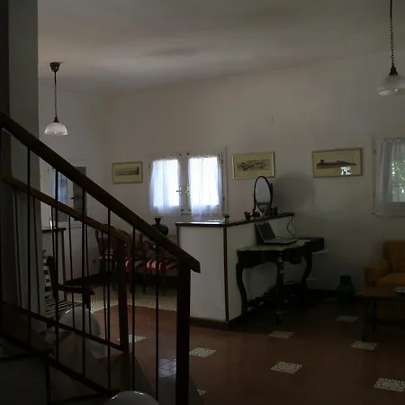 Elisa Bed & Breakfast *