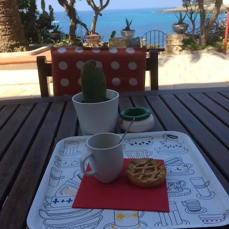 Elisa Bed & Breakfast *