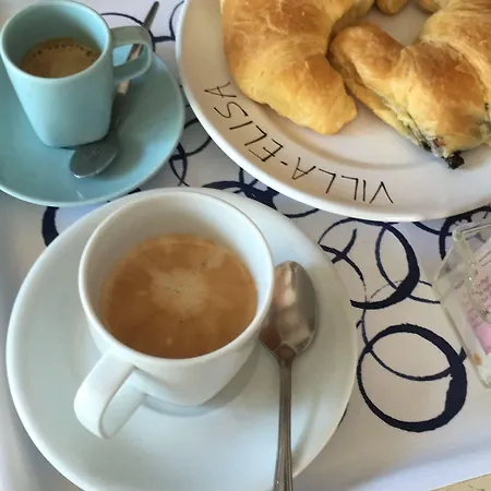 Elisa Bed & Breakfast *