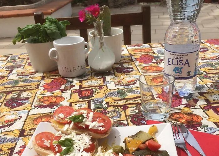 Elisa לינה וארוחת בוקר *